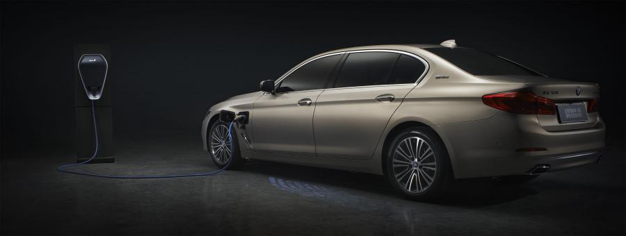  BMW 530Le (G38) 2017 года  (CN) (фото 7 из 10)